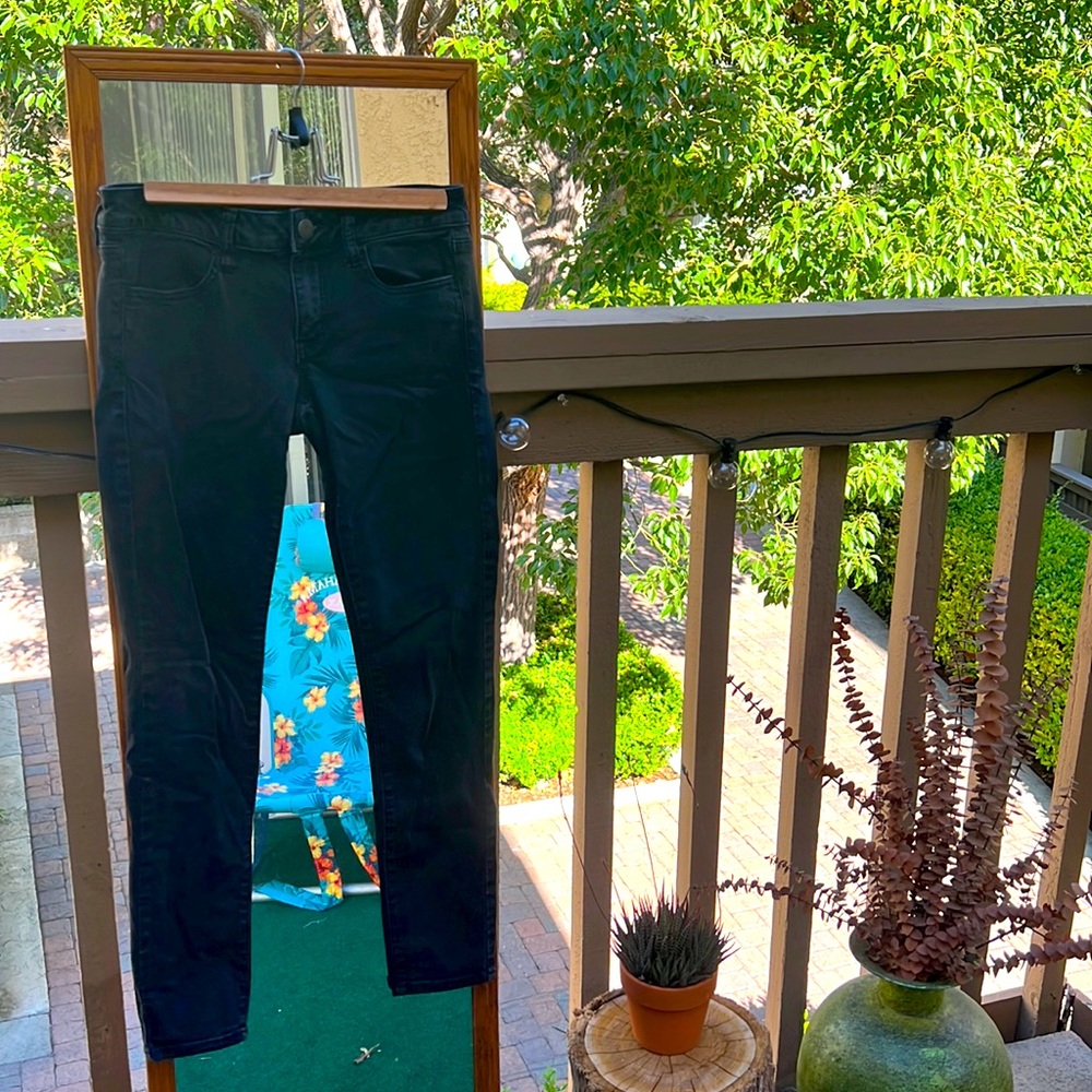 American Eagle Black Jeans 🖤 Size 6